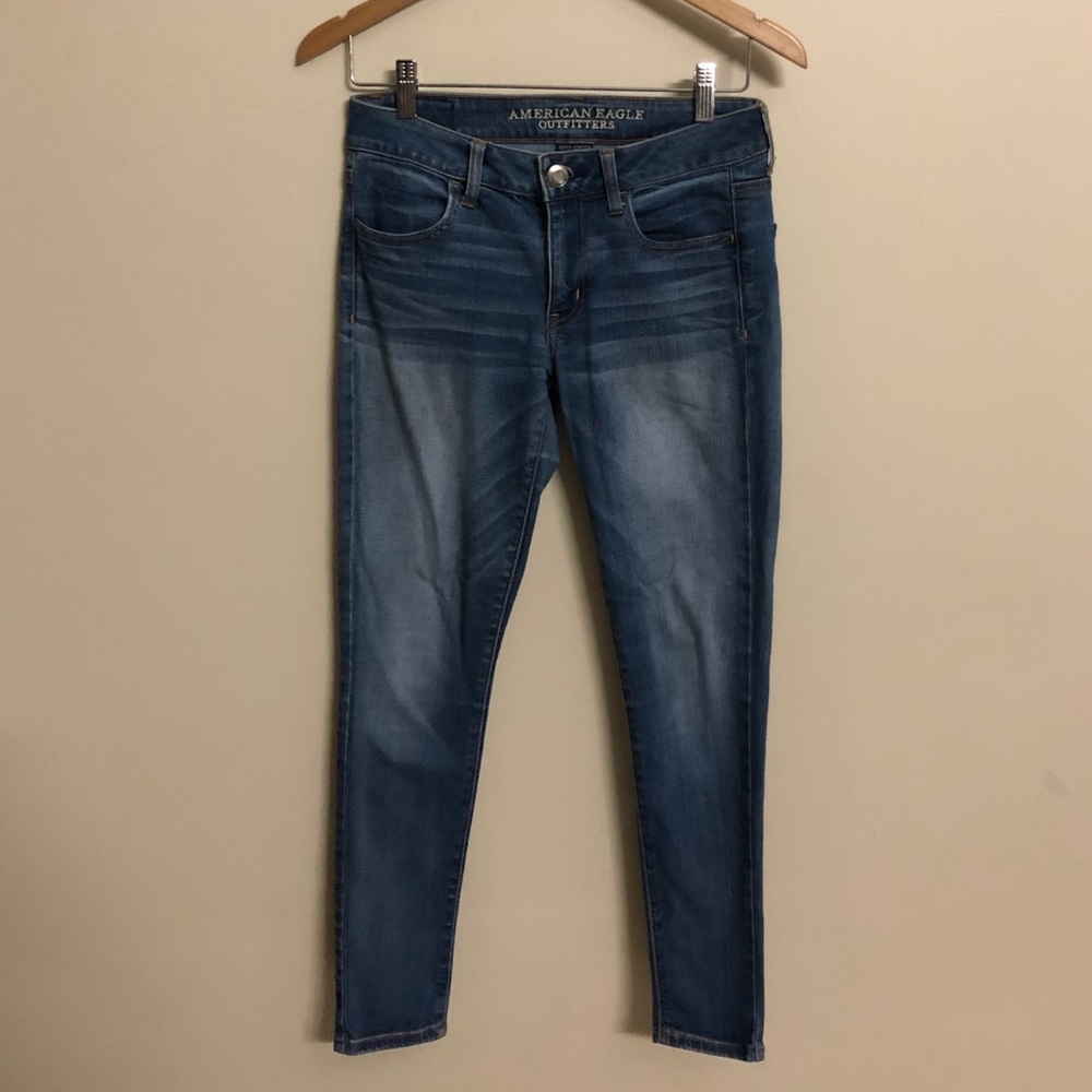 American Eagle Medium Wash Jeggings